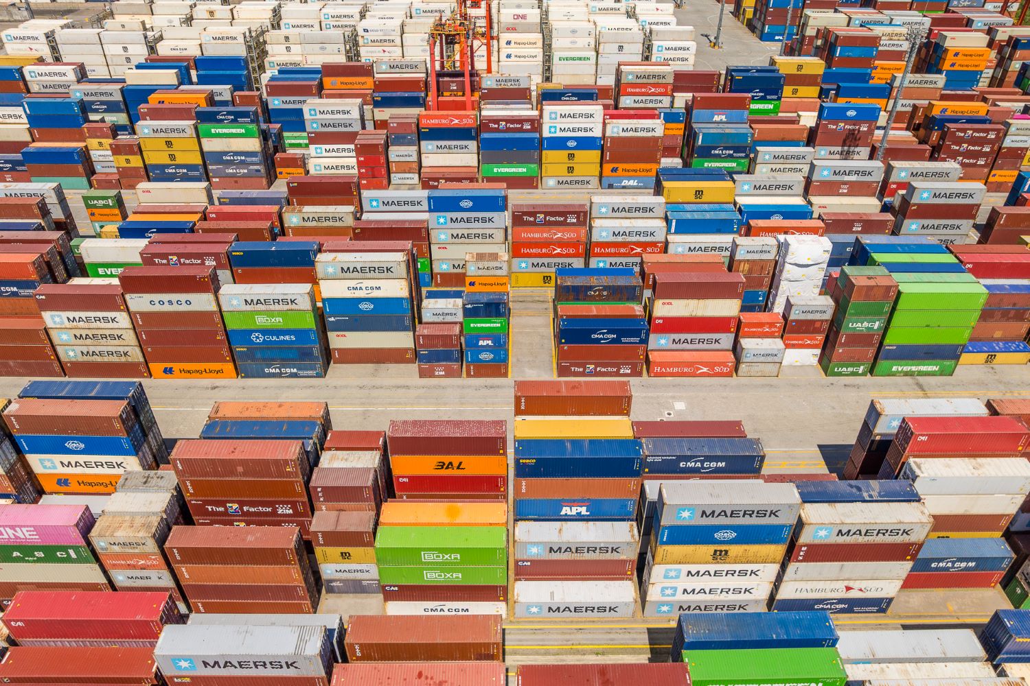 Governo zera tarifa de importação de 191 bens de capital e informática